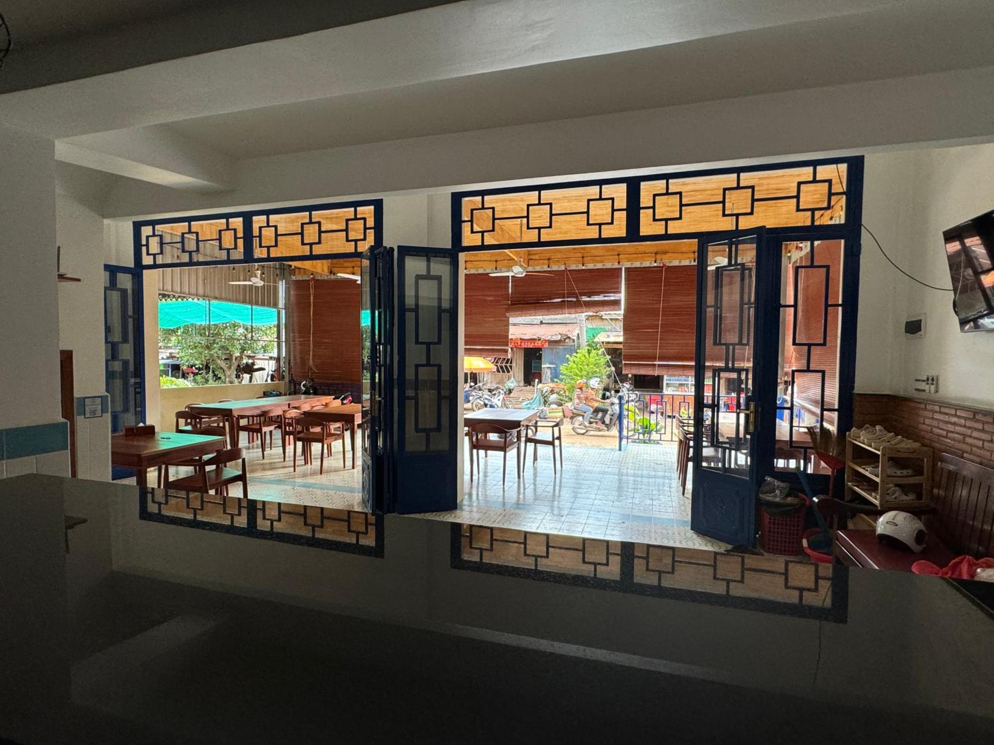 Dary'S Village Guesthouse & Restaurant Phumi Chong Kaoh Exteriör bild